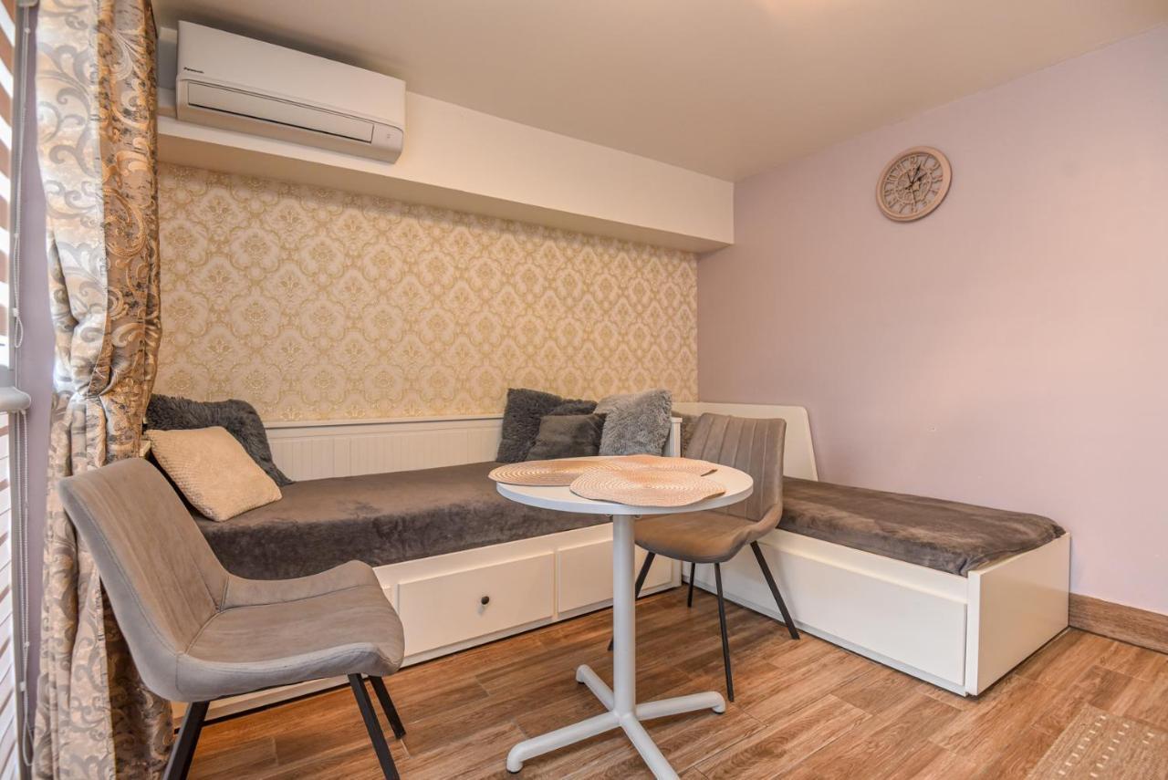 Medziotoju In Old City 2 Apartment